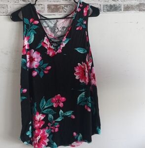 Floral Sleeveless Top - Black and Pink